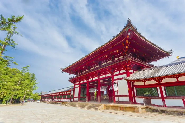 Framed Print : Angled front red gate ro-mon entrance to historic Todai-ji