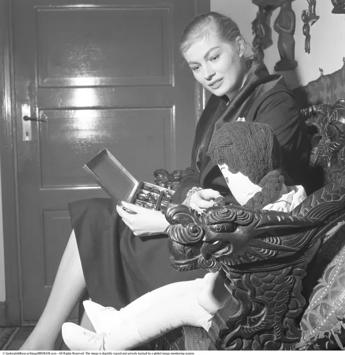 Framed Print : Anita Ekberg (born 29 September 1931)
