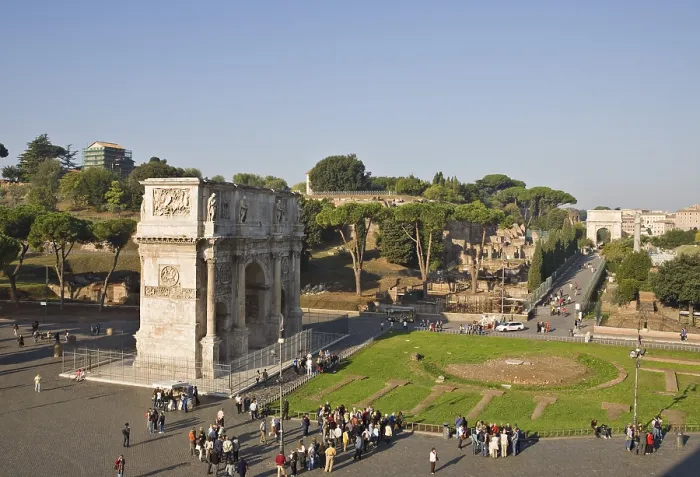 Framed Print : Arch of Constantine seen from the Colosseum Framed Print : Arch of Constantine seen from the Colosseum