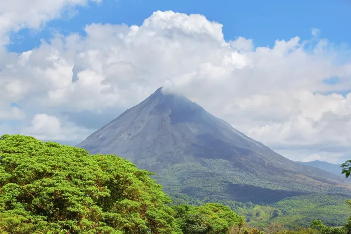 Framed Print : Arenal volcano, Arenal Volcano National Park
