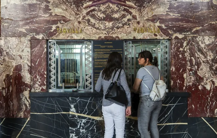 Framed Print : Art Nouveau architecture interior of Palacio de Bellas Artes