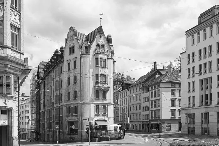 Framed Print : Art Nouveau corner building in St