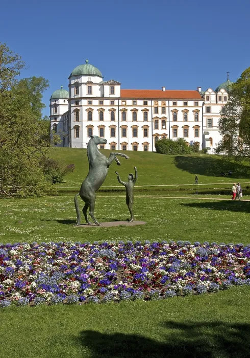 Framed Print : Artwork with the title Hengst Wohlklang in der Freiheitsdressur by Ulrich Conrad in the park of Celle Castle