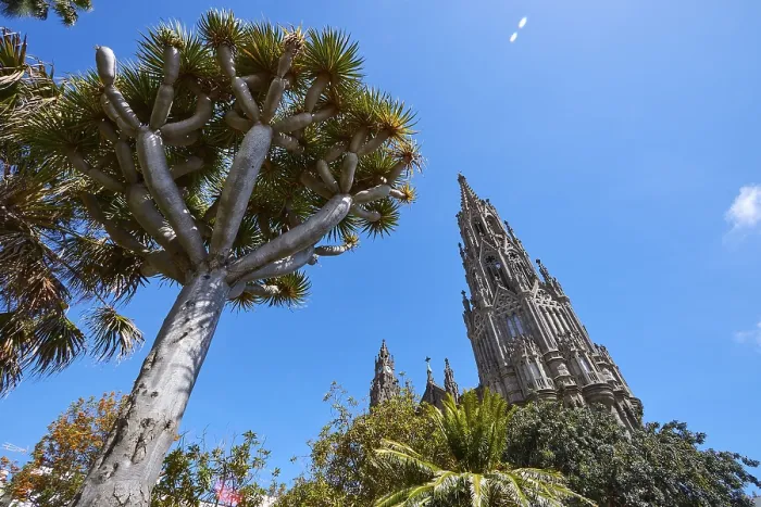 Framed Print : Arucas Cathedral, Tower, Super wide angle