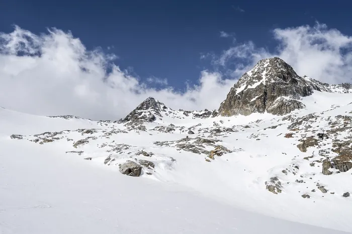 Framed Print : Ascent of Alpeiner Ferner, ski tour