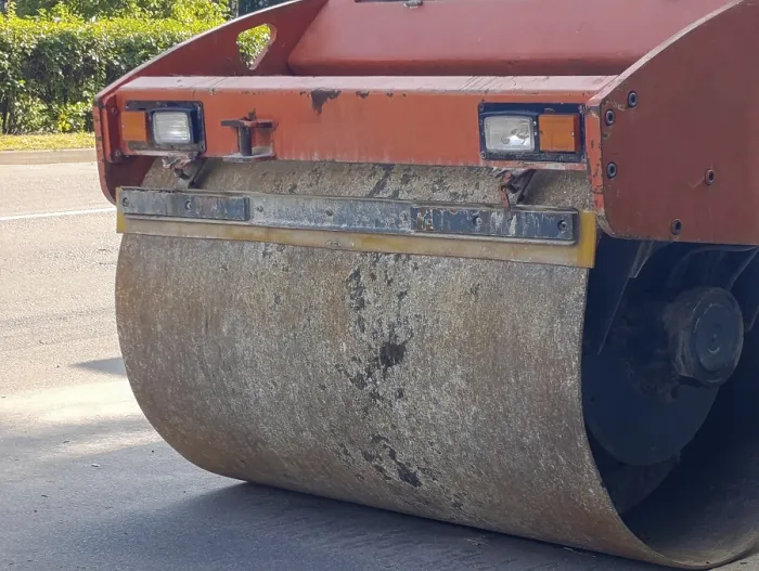 Framed Print : Asphalt roller, close-up Framed Print : Asphalt roller, close-up