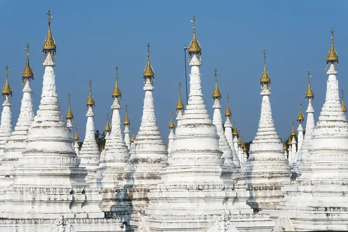 Framed Print : Atthakatha chedis or stupas, Sandamuni Paya or Sandamuni Pagoda Framed Print : Atthakatha chedis or stupas, Sandamuni Paya or Sandamuni Pagoda