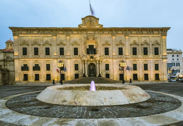 Framed Print : The Auberge de Castille, Valletta