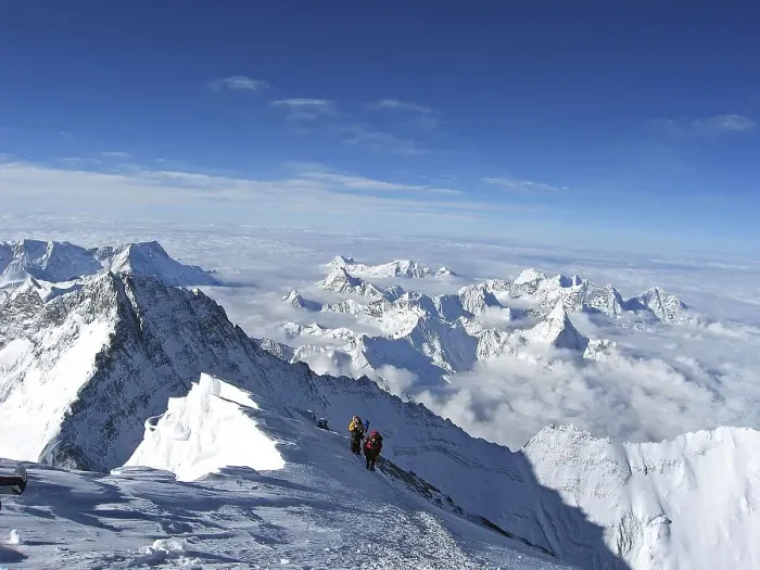 Framed Print : Austrian Geri Winkler from Vienna on his last steps to the summit of Mount Everest 8848m Framed Print : Austrian Geri Winkler from Vienna on his last steps to the summit of Mount Everest 8848m