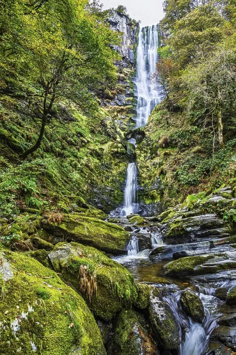 Framed Print : Autumn colors over Pistyll Rhaeadr Waterfall