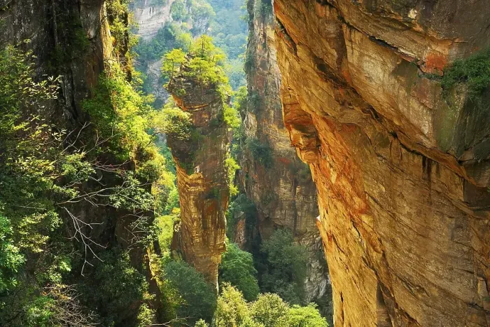 Framed Print : Avatar Mountains with vertical quartz-sandstone pillars