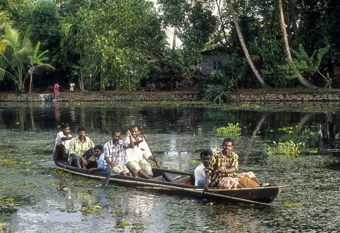 Framed Print : Backwaters of Kerala, South India, India, Asia Framed Print : Backwaters of Kerala, South India, India, Asia
