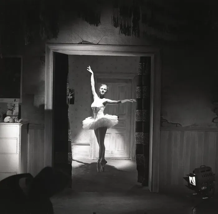 Framed Print : Ballet dancer in the 1950s. The young Gerd Andersson swedish dancer born 1932 during the filming of Ingmar Bergmans movie Secrets of women that had premiere on november 3 1952. She plays the part of Maj in the movie. Sweden 1950s Framed Print : Ballet dancer in the 1950s. The young Gerd Andersson swedish dancer born 1932 during the filming of Ingmar Bergmans movie Secrets of women that had premiere on november 3 1952. She plays the part of Maj in the movie. Sweden 1950s