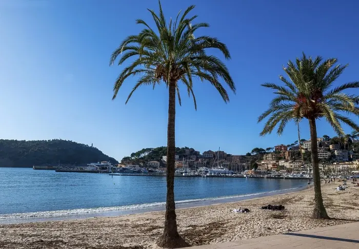 Framed Print : Beach on the promenade of Port de Soller