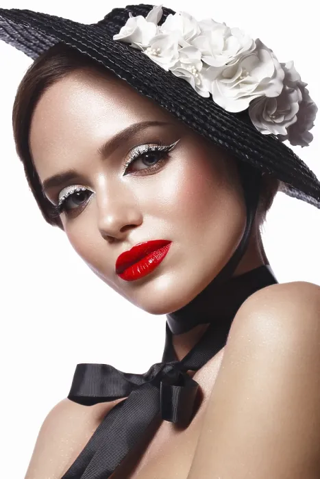 Framed Print : Beautiful girl in a black hat with flowers and retro makeup