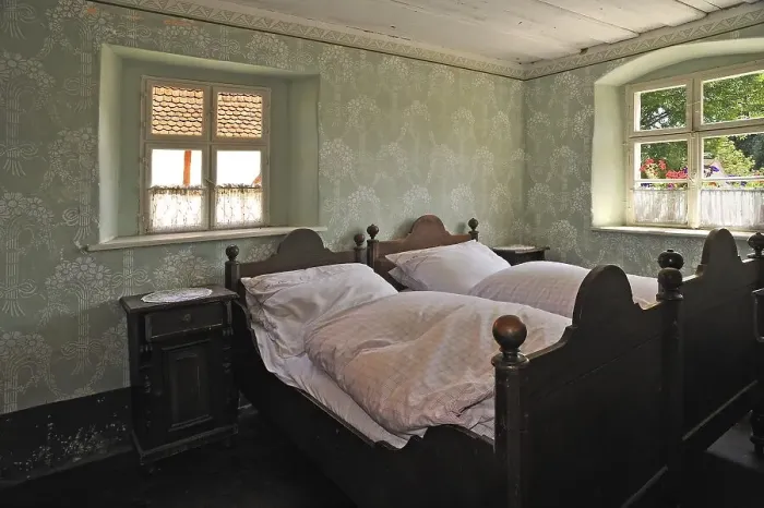 Framed Print : Bedroom of the hop farmers house