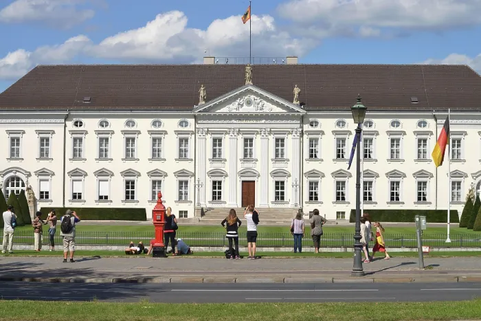 Framed Print : Bellevue Palace, Tiergarten, Berlin, Germany