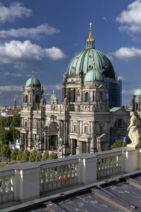 Framed Print : Berlin Cathedral, view from the Humboldt Forum