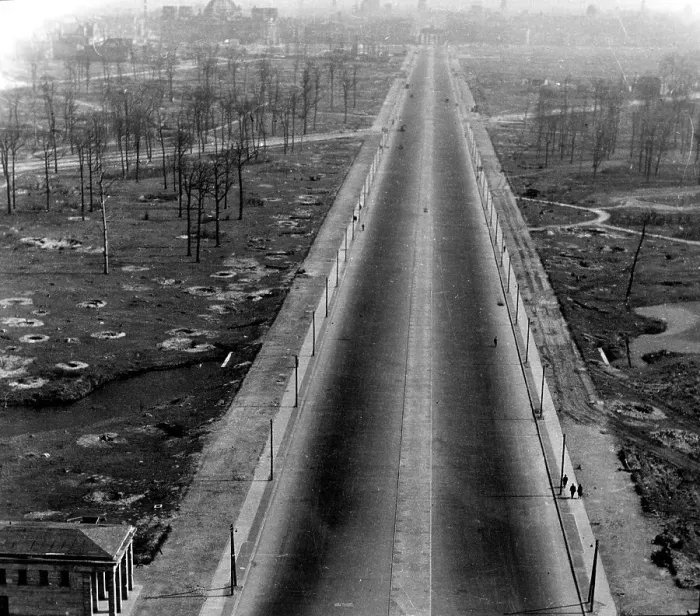 Framed Print : Berlin Tiergarten destroyed Strasse des 17 Framed Print : Berlin Tiergarten destroyed Strasse des 17