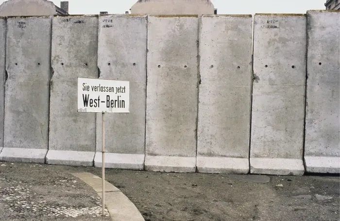 Framed Print : The Berlin Wall. A guarded concrete barrier that encircled West Berlin from 1961 to 1989 Framed Print : The Berlin Wall. A guarded concrete barrier that encircled West Berlin from 1961 to 1989