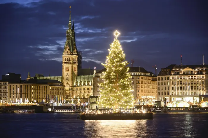 Framed Print : Binnenalster lake with Christmas tree and Town Hall at Christmas time