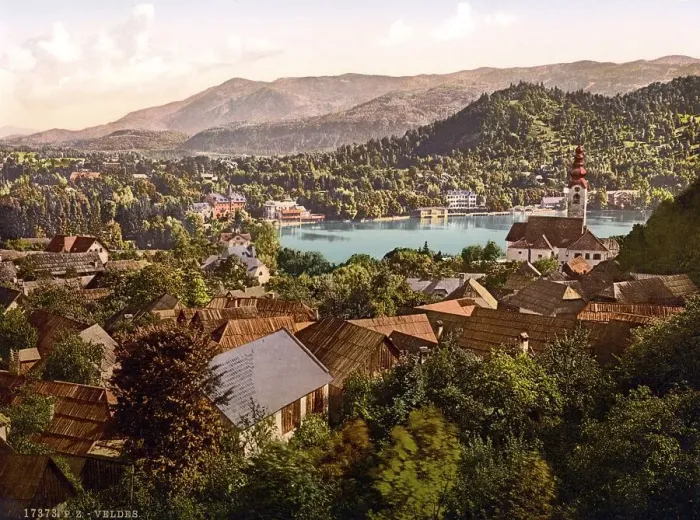Framed Print : Bled, Veldes or Feldes, municipality on Lake Bled