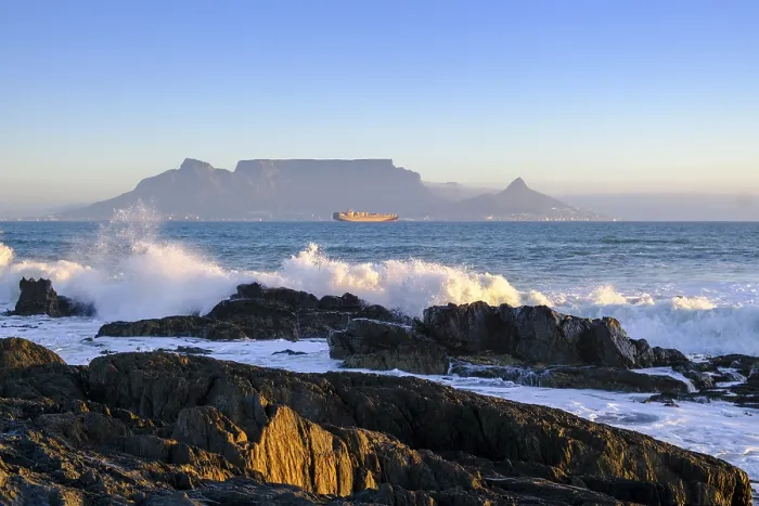 Framed Print : From Bloubergstrand to the silhouette of Cape Town