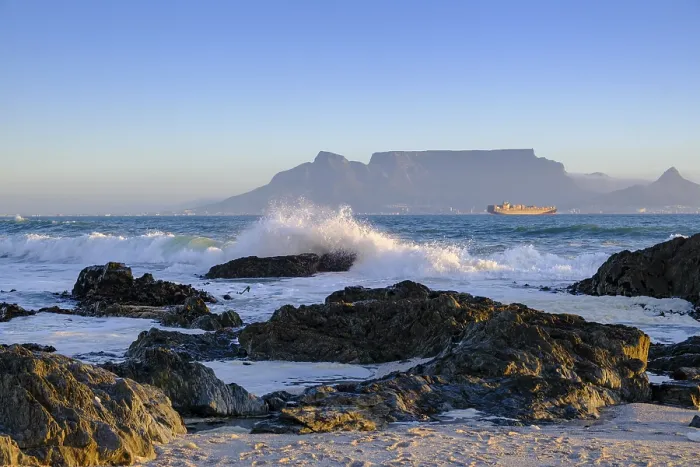 Framed Print : From Bloubergstrand to the silhouette of Cape Town