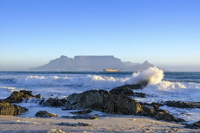 Framed Print : From Bloubergstrand to the silhouette of Cape Town