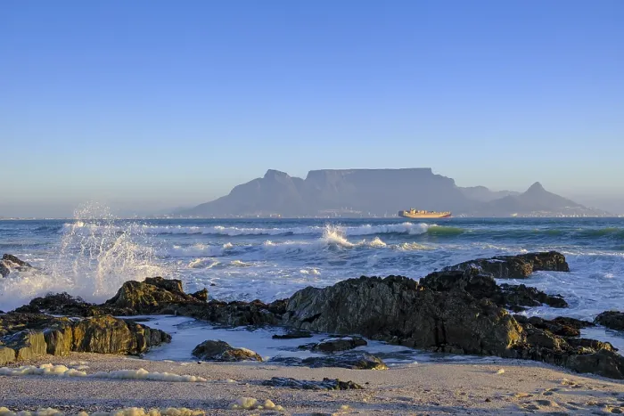 Framed Print : From Bloubergstrand to the silhouette of Cape Town