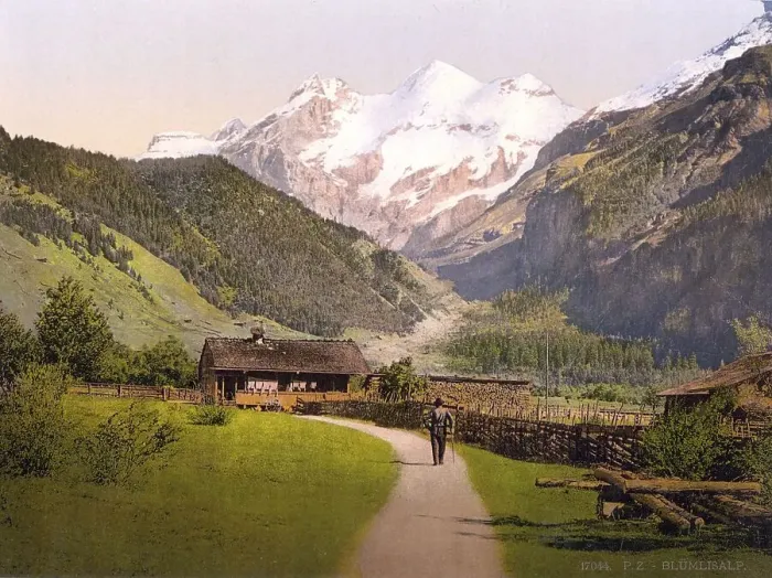 Framed Print : Bluemlisalp und Chalets, Bernese Oberland