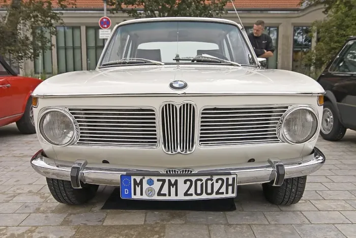 Framed Print : Front of BMW 2002 with special number plate for vintage cars