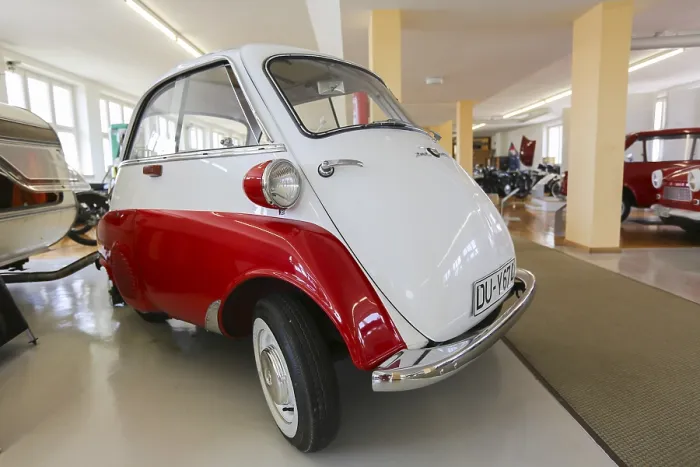 Framed Print : BMW Isetta, Engstingen Car Museum