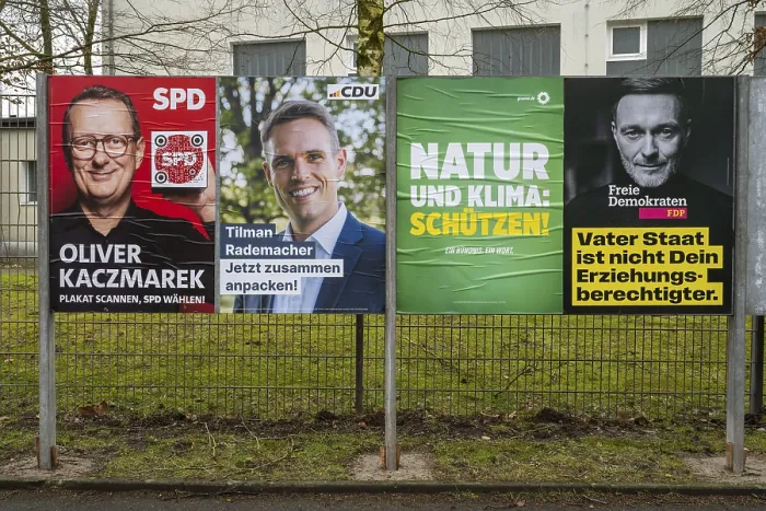 Framed Print : Board with election posters, SPD Framed Print : Board with election posters, SPD