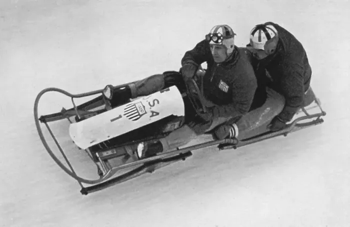 Framed Print : Bobsleigh, two-man bob (Brown-Washbond) Framed Print : Bobsleigh, two-man bob (Brown-Washbond)