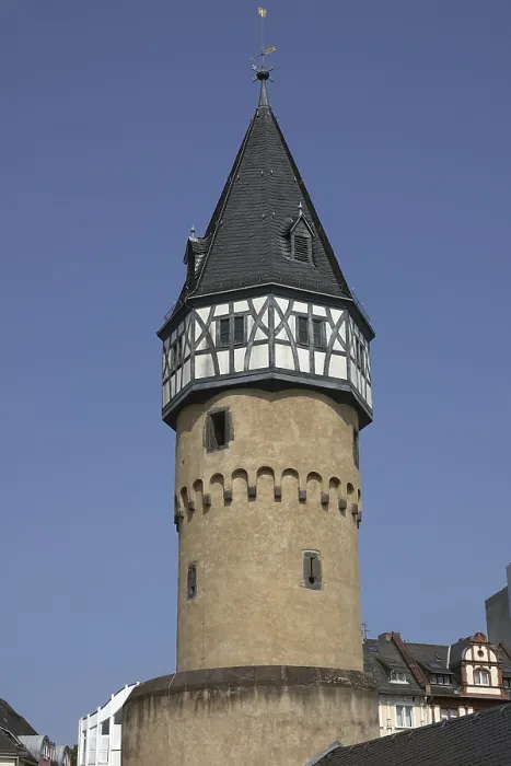 Framed Print : Bockenheimer Warte in Frankfurt