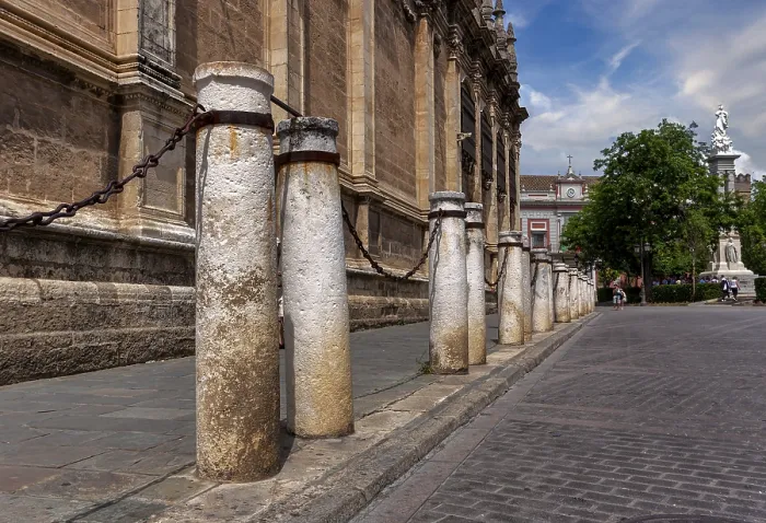 Framed Print : Bollards on the pavement, architecture in the old town