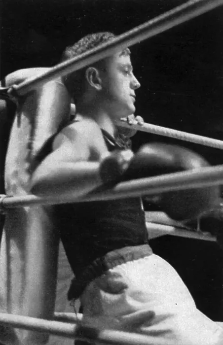 Framed Print : Boxing, Willi Kaiser (Germany) won the gold medal in the flyweight class