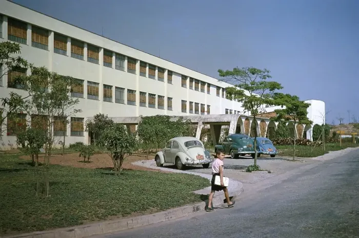 Framed Print : Boy walking on the street, VW Volkswagen Beetle, parked at the university building, Sao Paulo, Brazil, South America 1962, South America Framed Print : Boy walking on the street, VW Volkswagen Beetle, parked at the university building, Sao Paulo, Brazil, South America 1962, South America