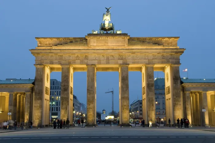 Framed Print : Brandenburg Gate in the evening, Berlin, Germany Framed Print : Brandenburg Gate in the evening, Berlin, Germany