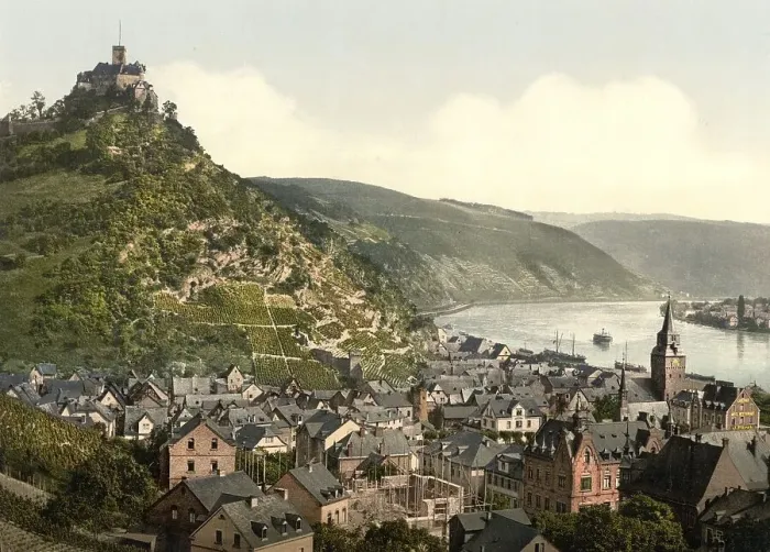 Framed Print : Braubach and the Marksburg on the Rhine
