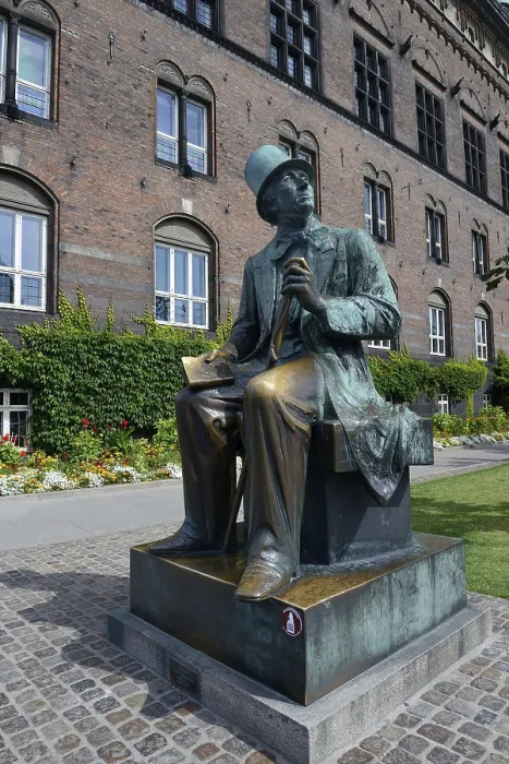Framed Print : Bronze statue of Hans Christian Andersen in front of the town hall