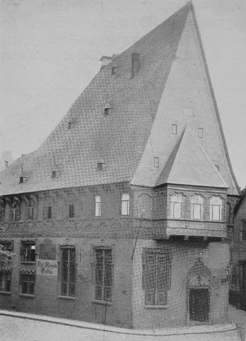 Framed Print : The Brusttuch House in Goslar, patrician house from the year 1521 Framed Print : The Brusttuch House in Goslar, patrician house from the year 1521