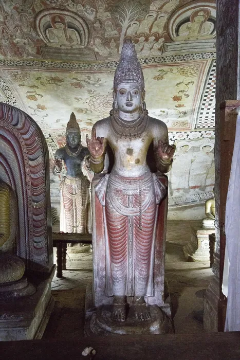 Framed Print : Buddha figures inside Dambulla cave Buddhist temple complex