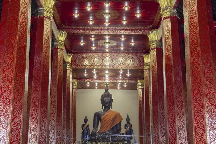 Framed Print : Buddha statue, Bhumispara-mudra