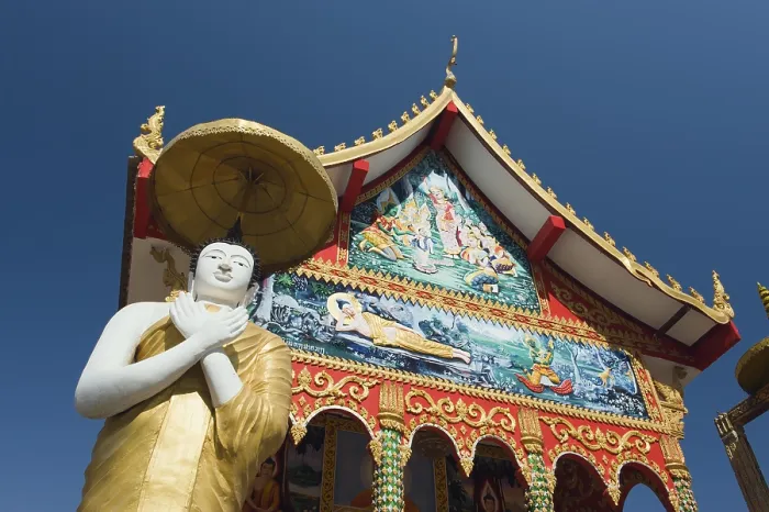 Framed Print : Buddha statue, Buddhist temple Framed Print : Buddha statue, Buddhist temple