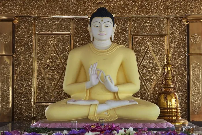 Framed Print : Buddha statue, Seated Buddha, Ruwanwelisaya