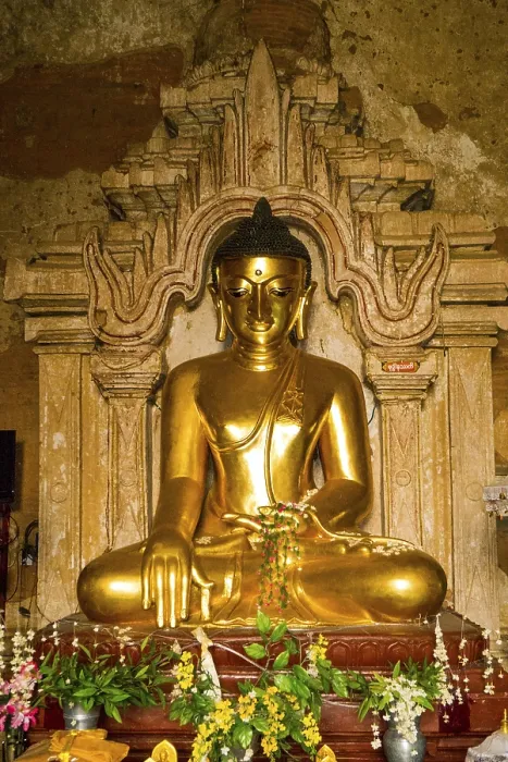 Framed Print : Buddha statue at Shwegugyi Temple