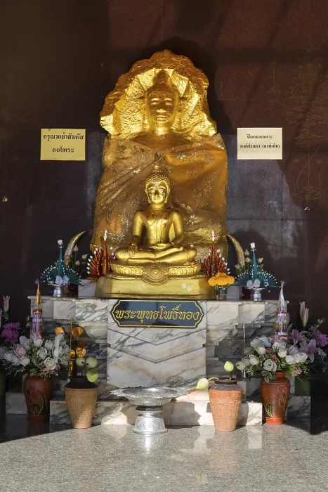 Framed Print : Buddha statue in a small temple at the City Pillar Shrine