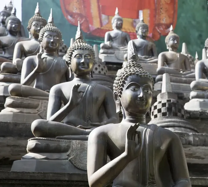 Framed Print : Buddha statues at Gangaramaya Buddhist Temple Framed Print : Buddha statues at Gangaramaya Buddhist Temple
